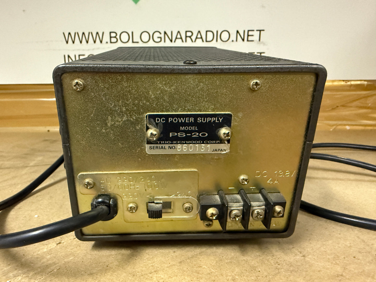 Kenwood PS 20 alimentatore di linea 5 A.