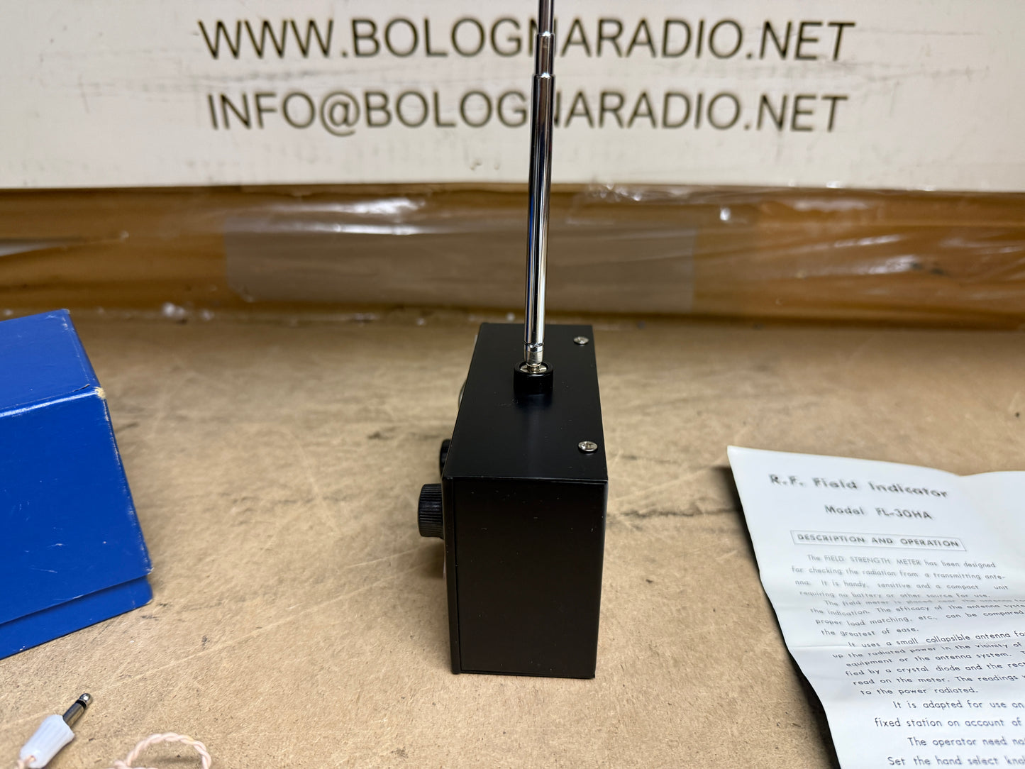 Indicatore di campo R.F. FL-30HA