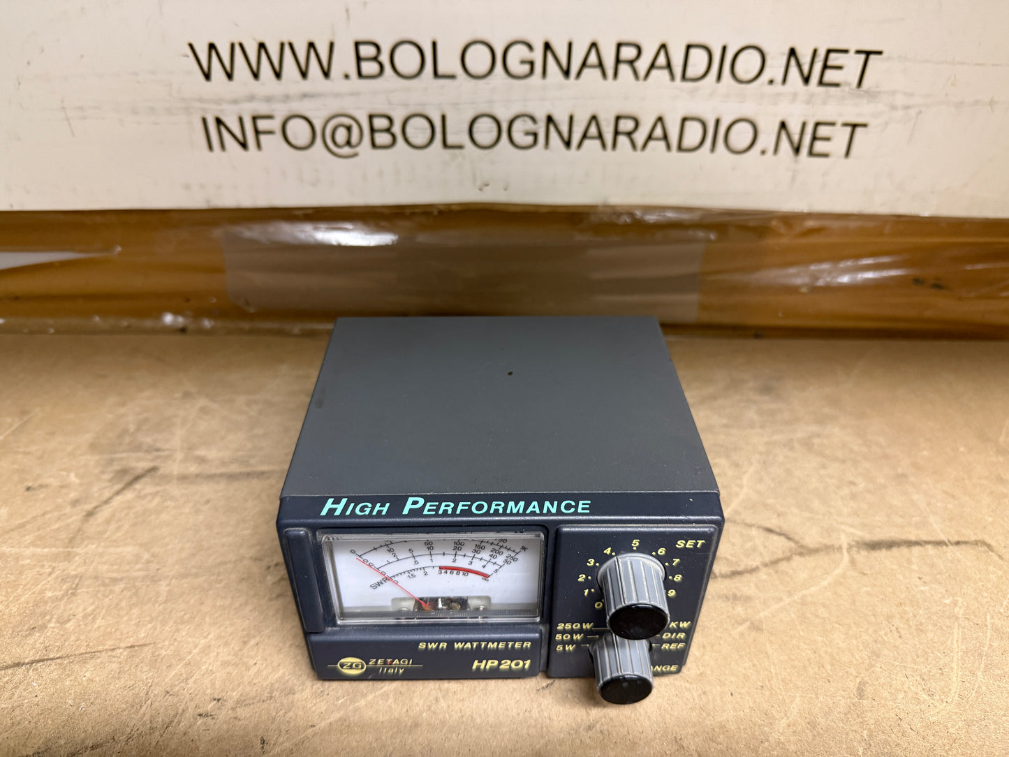 ZETAGI HP201 SWR / PWR METER ROSMETRO WATTMETRO 2KW 3-200MHZ