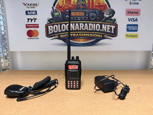Yaesu FT 60 + mike perfetto