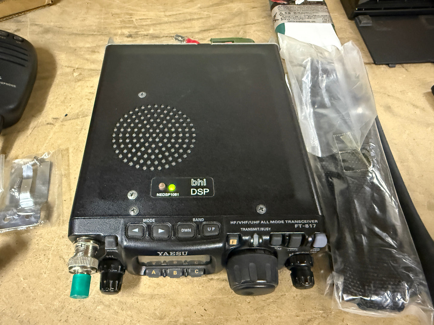 Yaesu ft 817 ND + DSP + bluetooth + 2 betterie full set