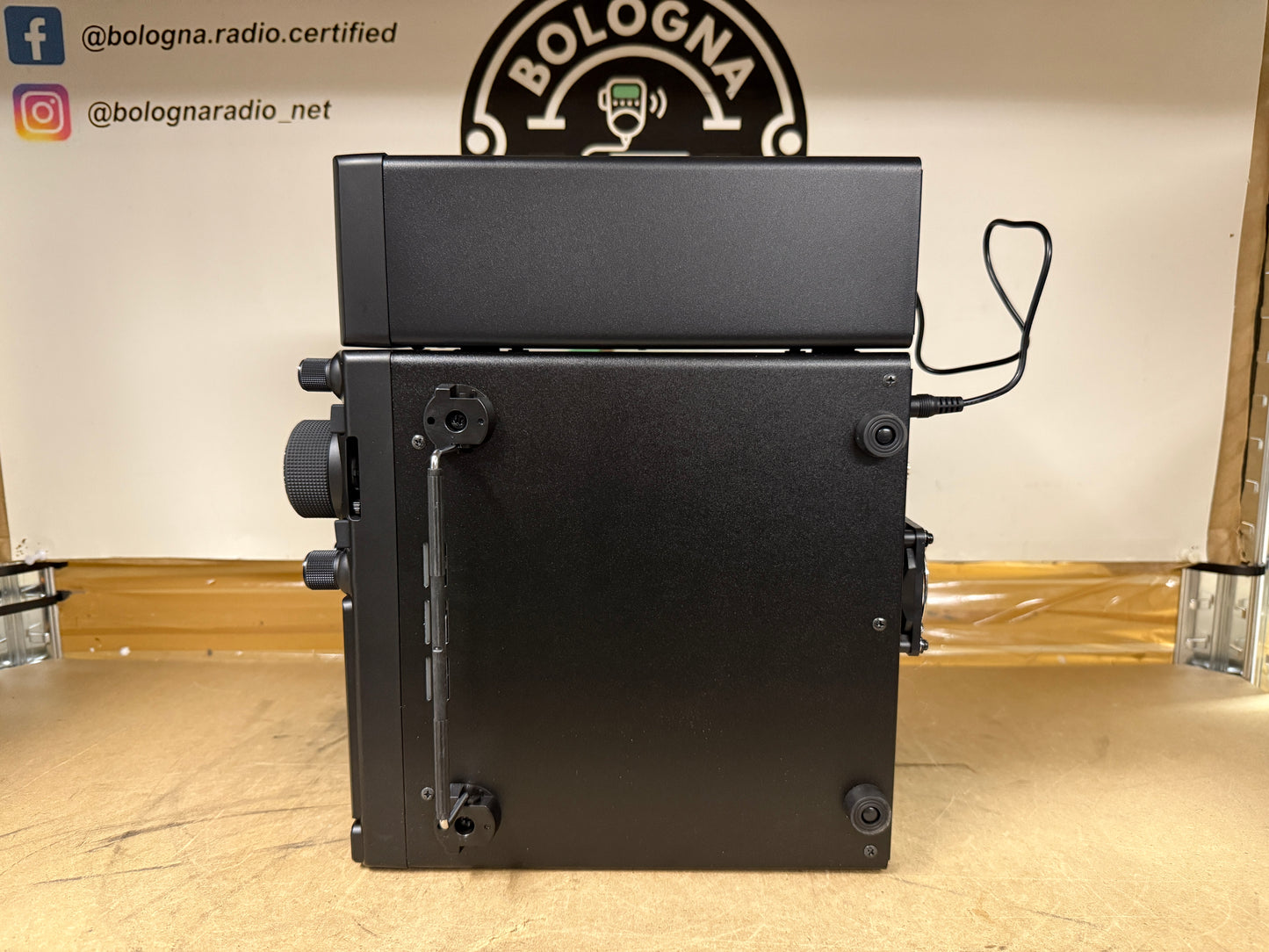 Yaesu FT-710 Aess pari al nuovo + sp40 Garanzia Ufficiale