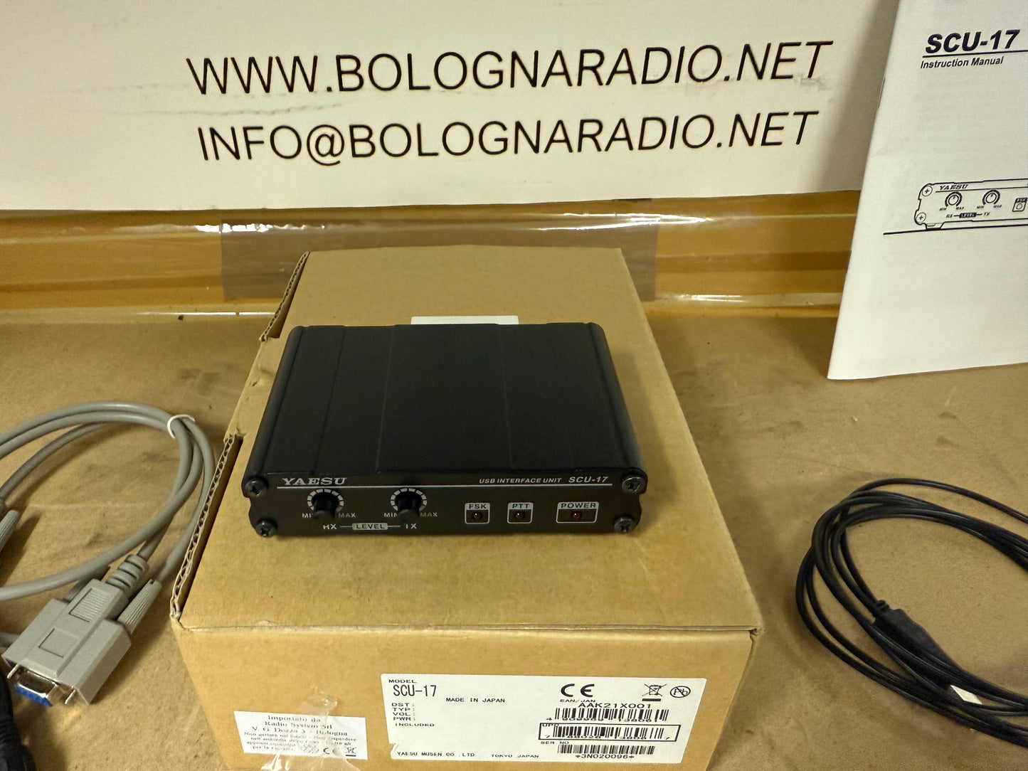 Yaesu scu-17 pari al nuovo interfaccia CAT
