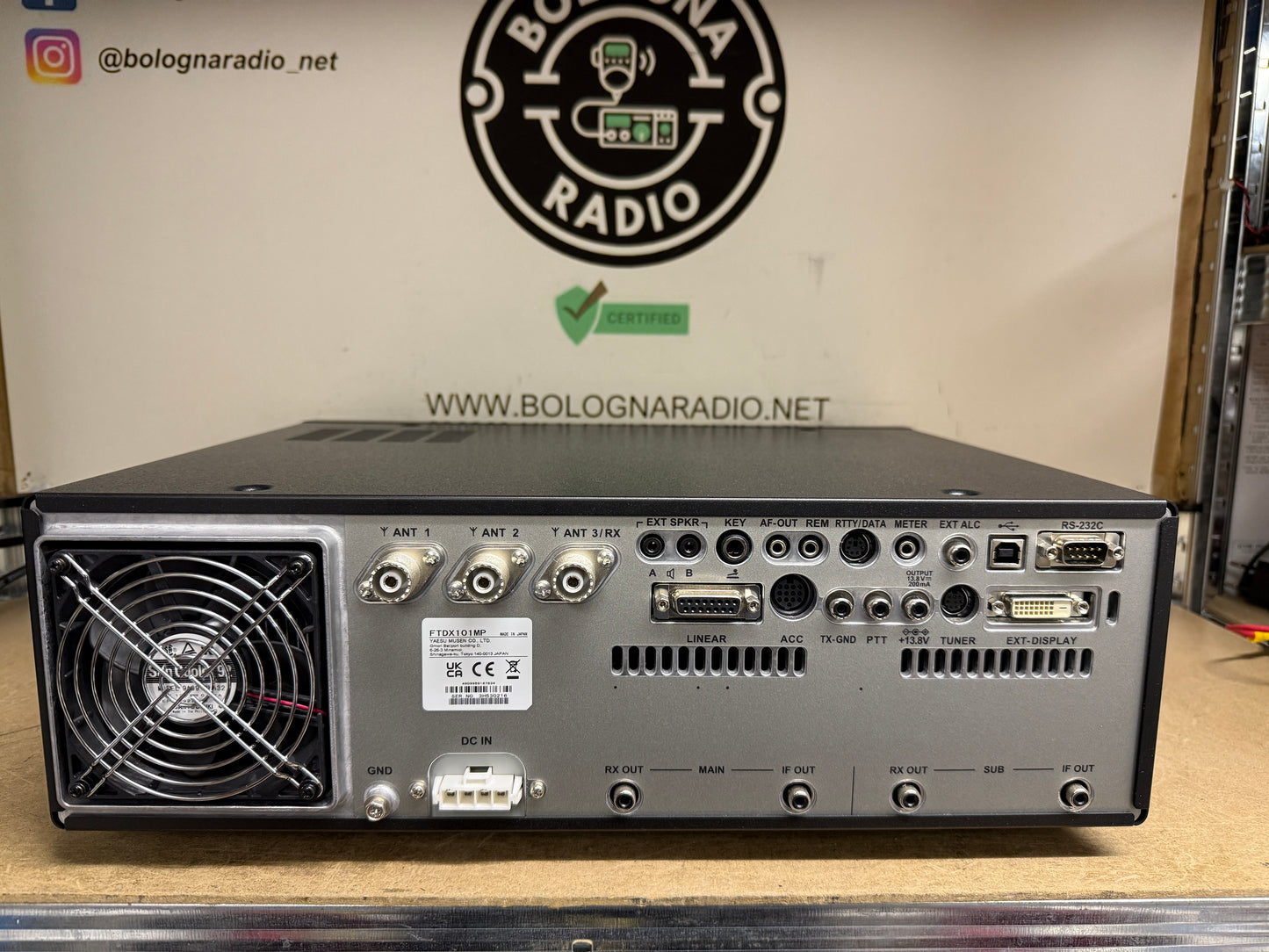 A-1 Yaesu FTDX 101 MP 200Watt pari al nuovo garanzia ufficiale fino al 2028