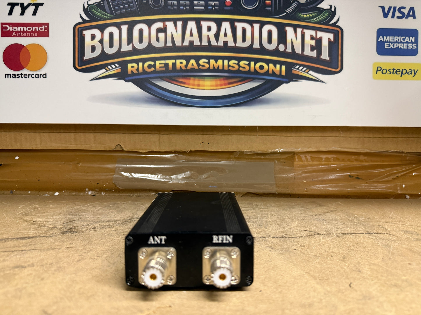 Accordatore automatico d'antenna ATU-100 con display OLED