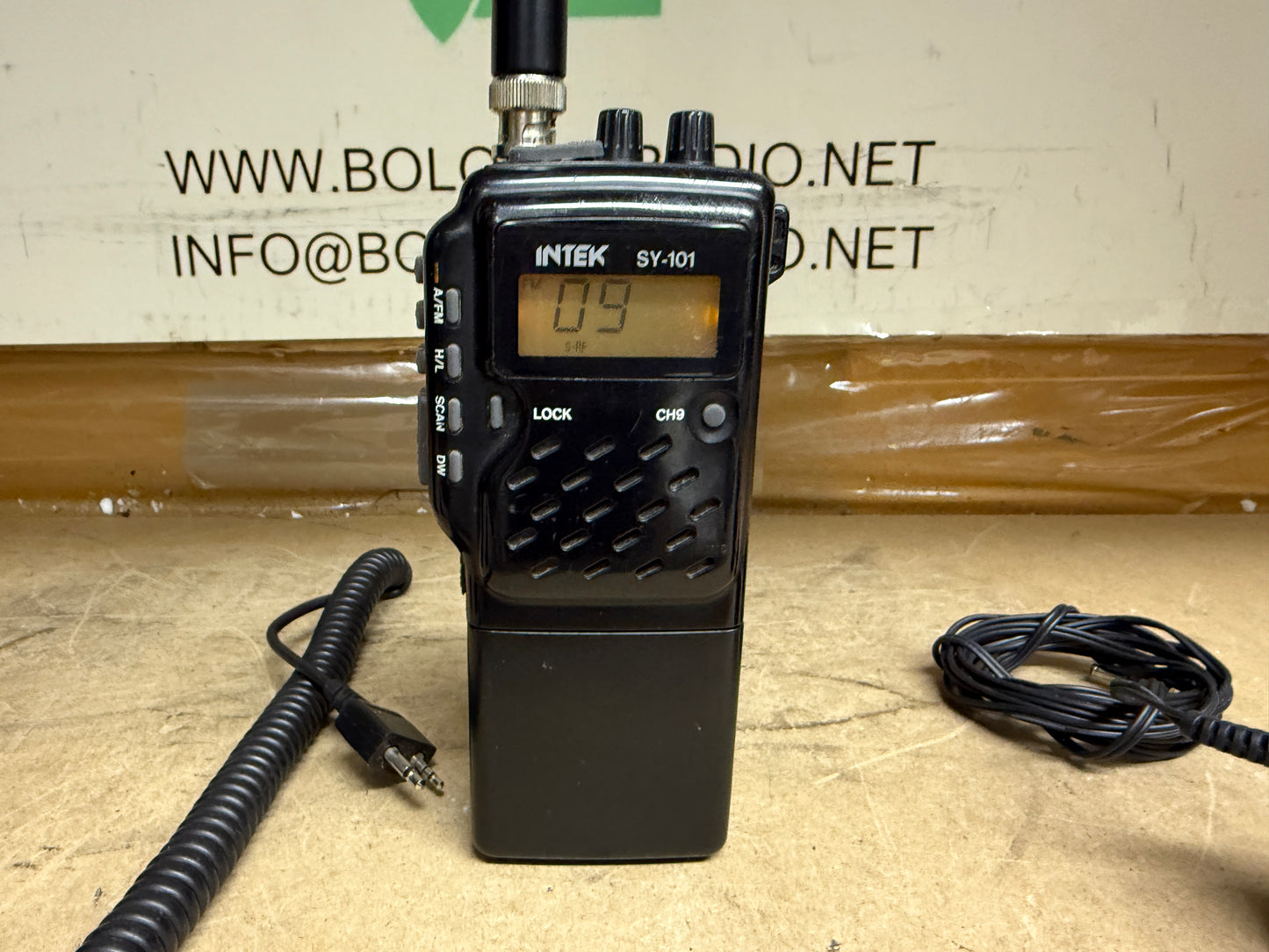 INTEK SY 101 CB OMOLOGATO PORTATILE AM FM