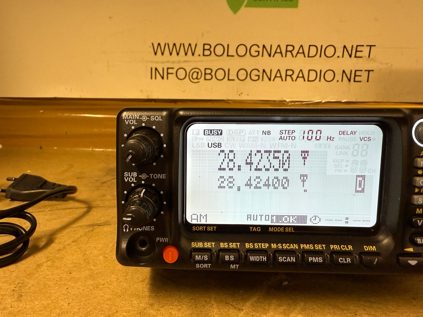Yaesu VR 5000 pari al nuovo display OK 0 ~ 2600 MHz garanzia 12 mesi