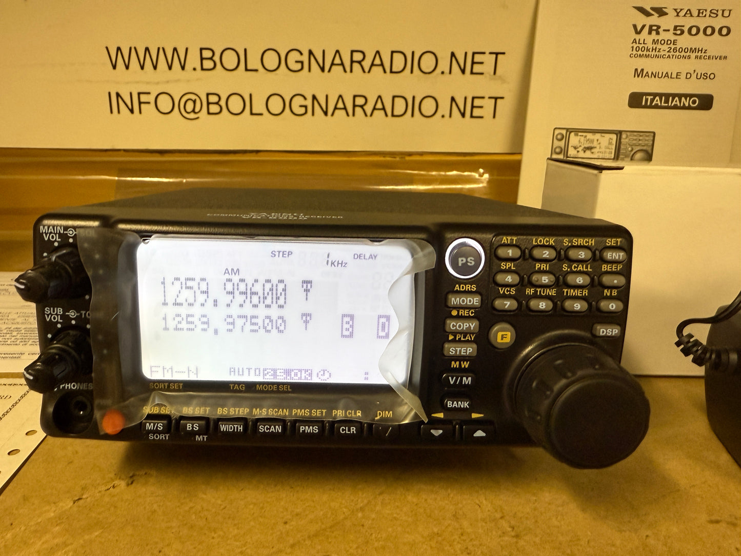 Yaesu VR 5000 nuovo con pellicole full set 0 ~ 2600 MHz garanzia 12 mesi
