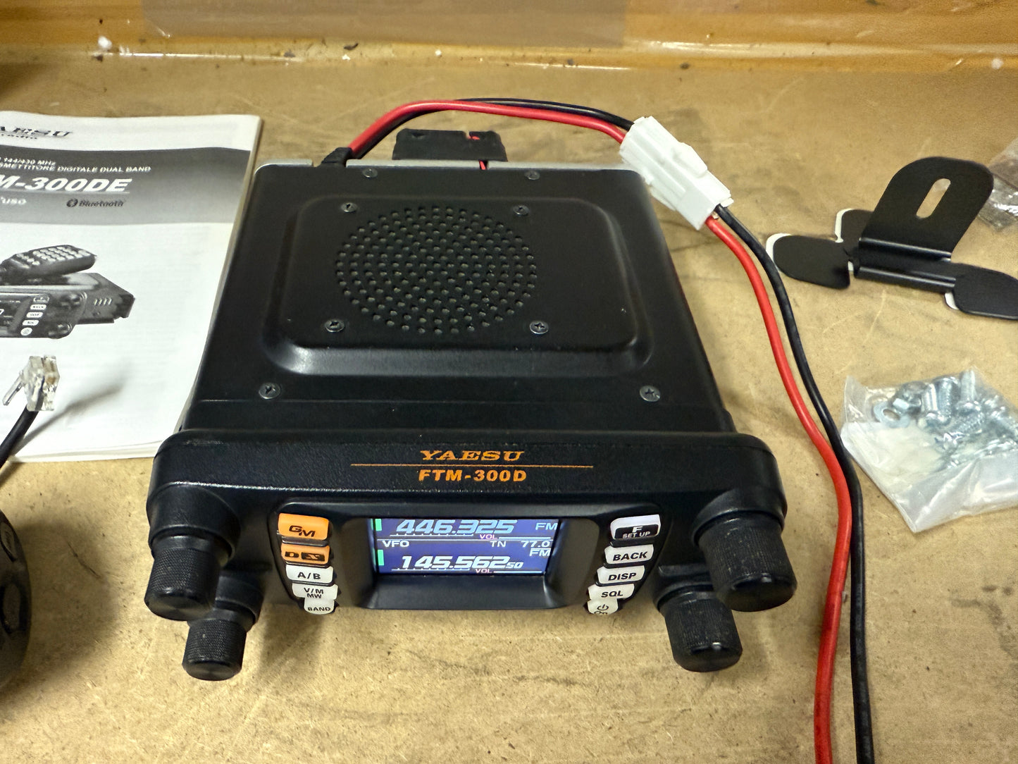 A1 Yaesu ftm 300 DE pari al nuovo Garanzia 12 Mesi