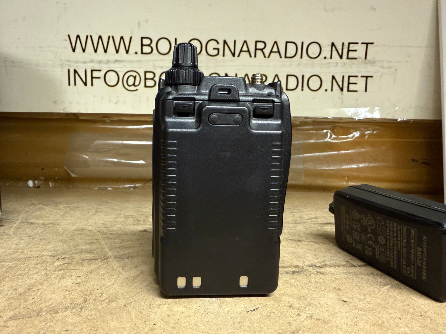 A-1 Yaesu FT5D 04/2025 pari al nuovo Garanzia Ufficiale espanso