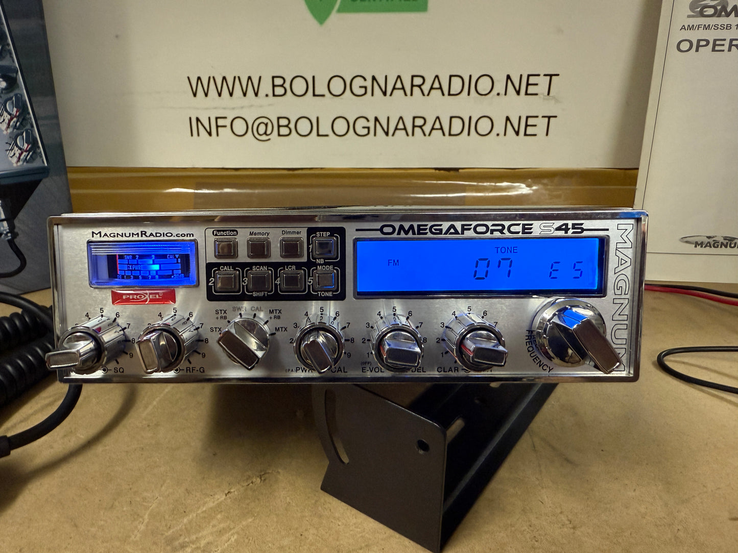 Magnum Omegaforce S45SP cb 100 watt