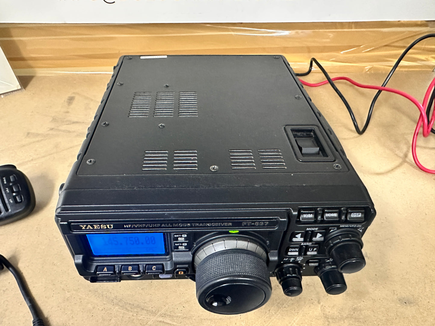 Yaesu FT-897D imballo originale