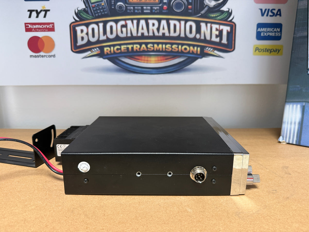 Magnum OmegaForce S45HP 100 watt pari al nuovo Garanzia 12 Mesi
