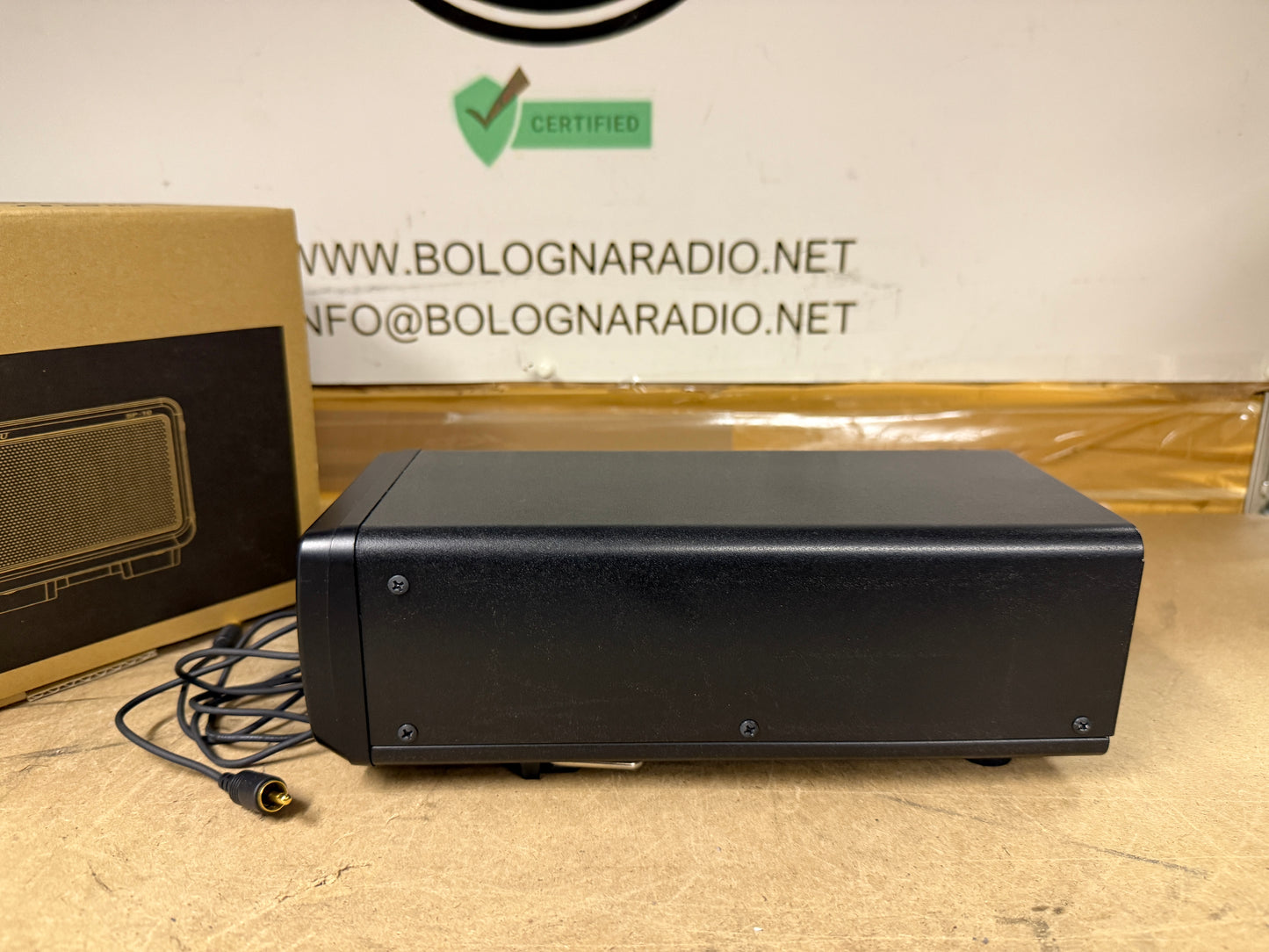 Yaesu SP 10 speaker di linea