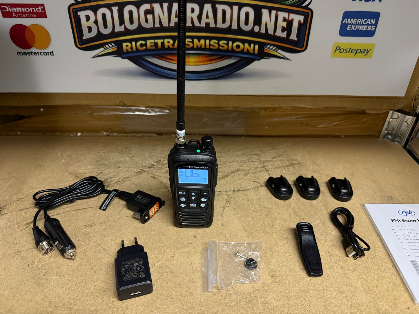 PNI Escort HP 82 pari al nuovo full set