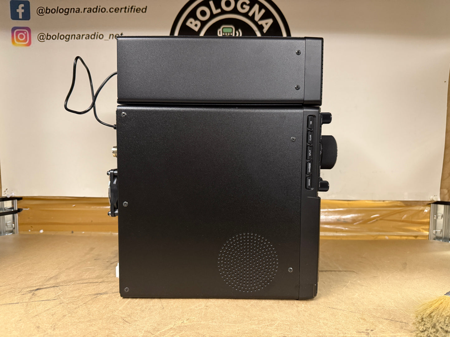 Yaesu FT-710 Aess pari al nuovo + sp40 Garanzia Ufficiale