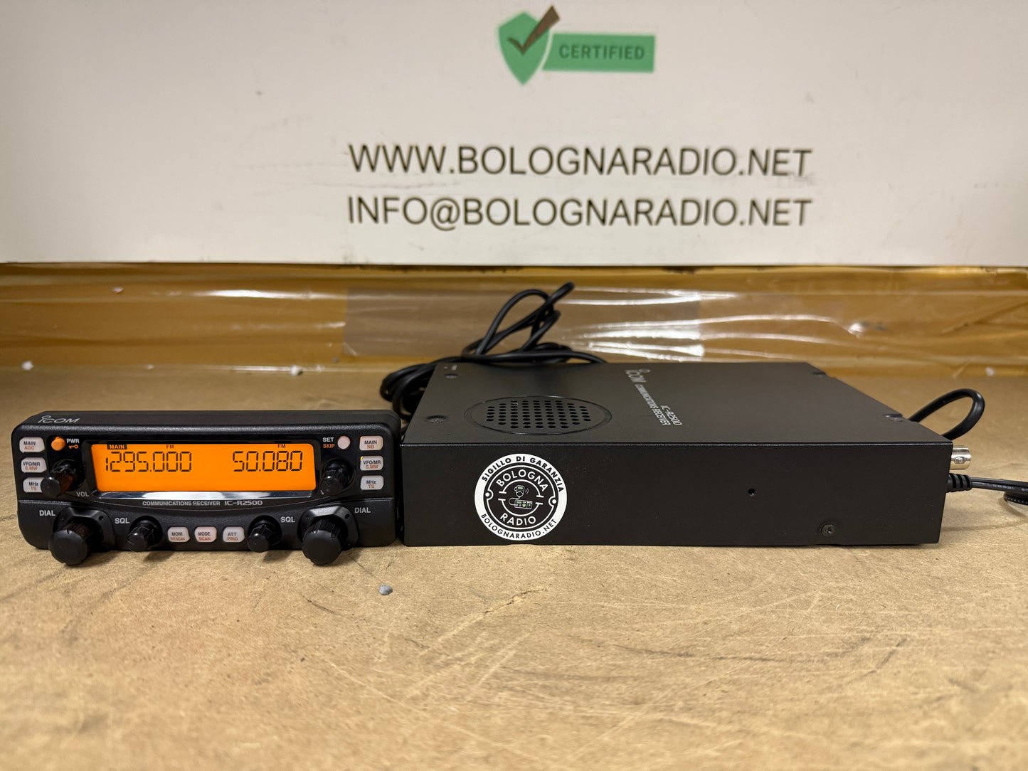 Icom ic r2500 - 01/3300 MHz perfettamente funzionante