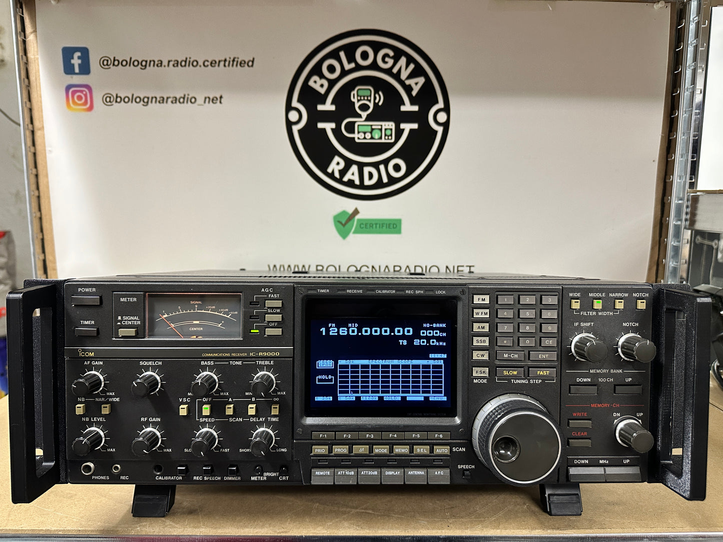 icom ic R 9000 LCD
