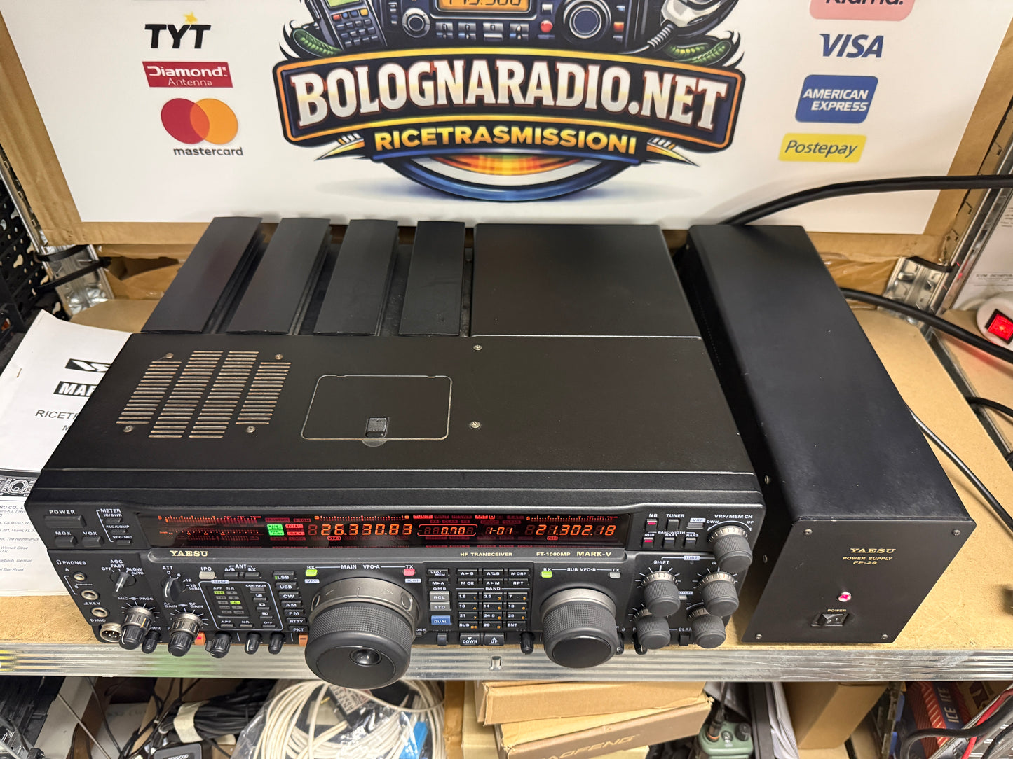 A-1 Yaesu FT 1000MP MARK V 200 watt full set Garanzia 12 Mesi