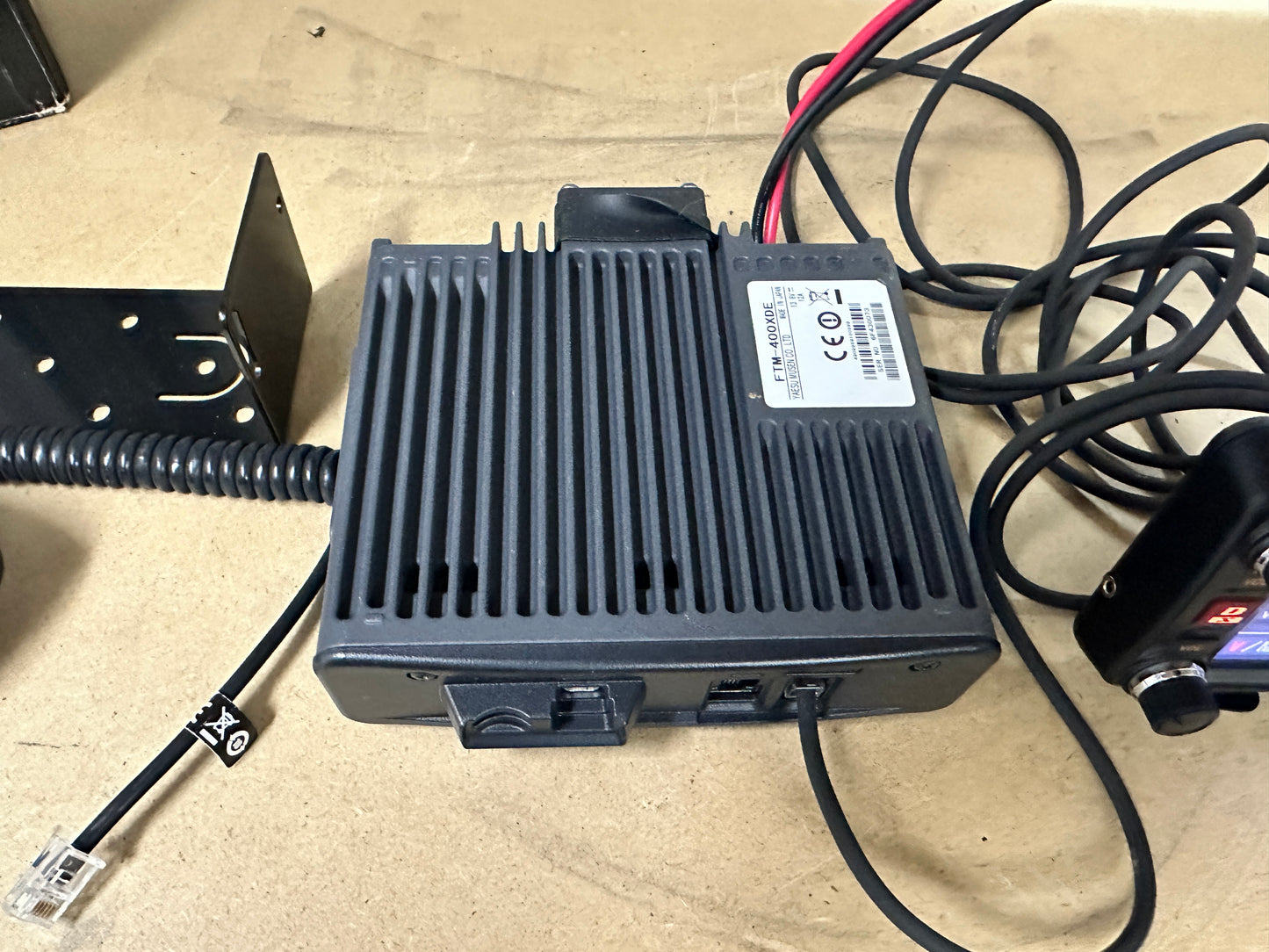 Yaesu FTM 400 XDR/DE