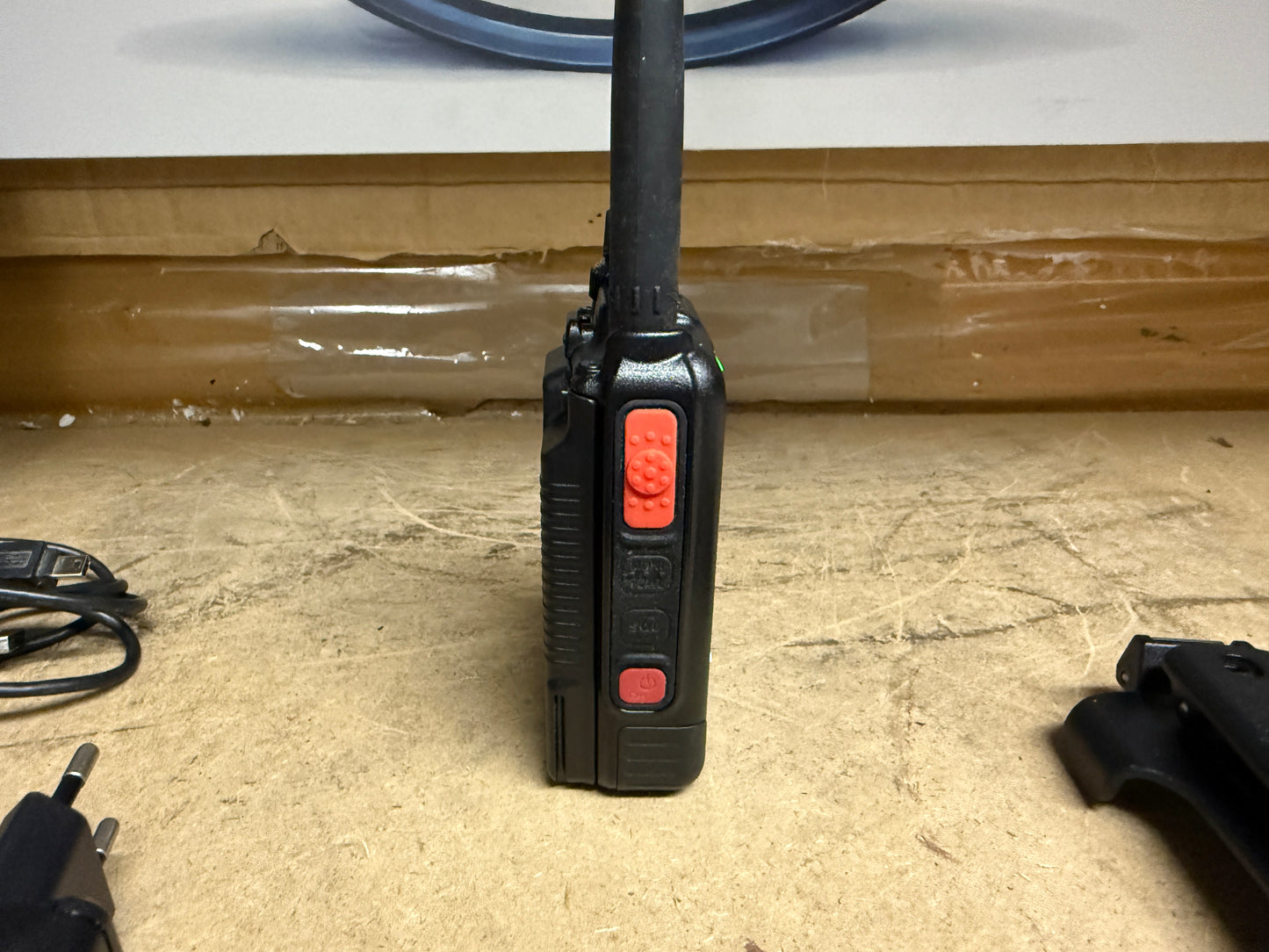 Yaesu FT 5 d pari al nuovo full set Garanzia 12 Mesi