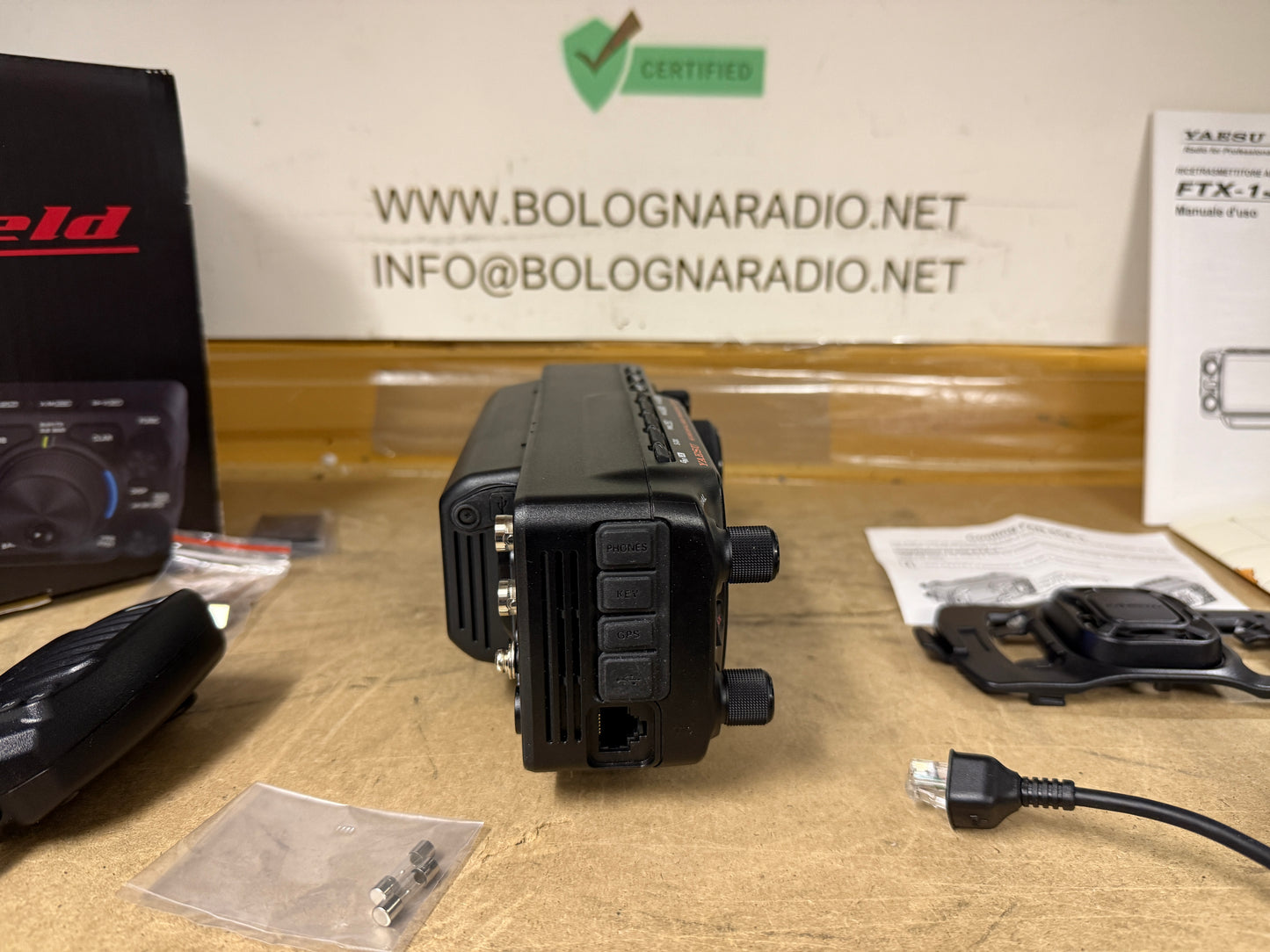 Yaesu FTX1 field + SCF1 pari al nuovo 08/2025 garanzia ufficiale