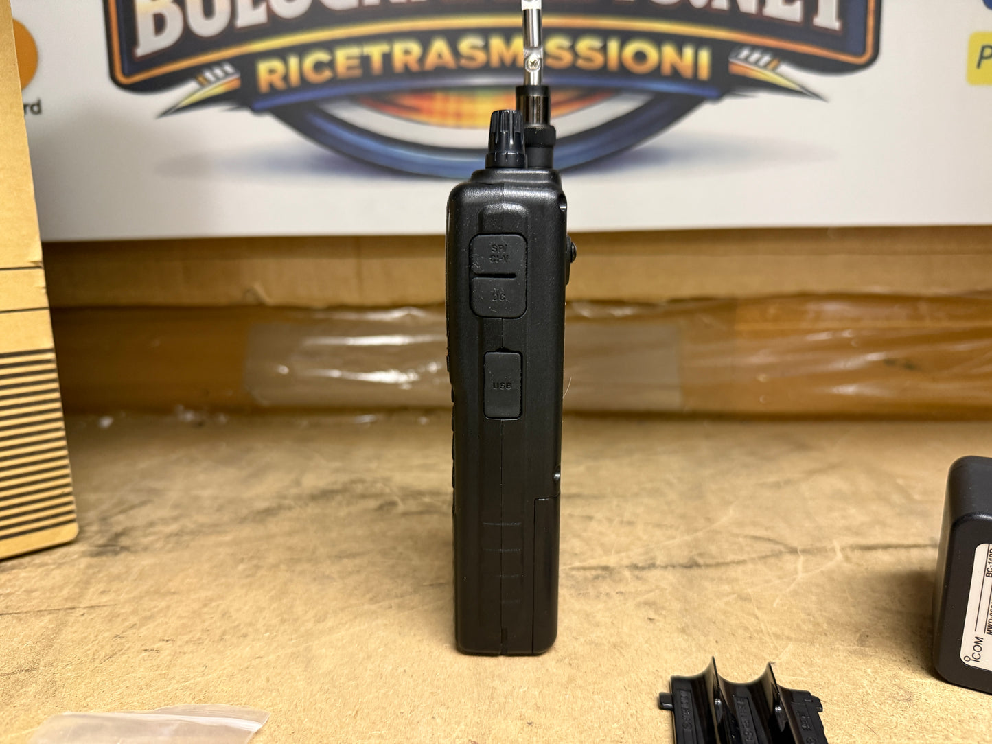 Icom IC R20 pari al nuovo full set Garanzia 12 Mesi
