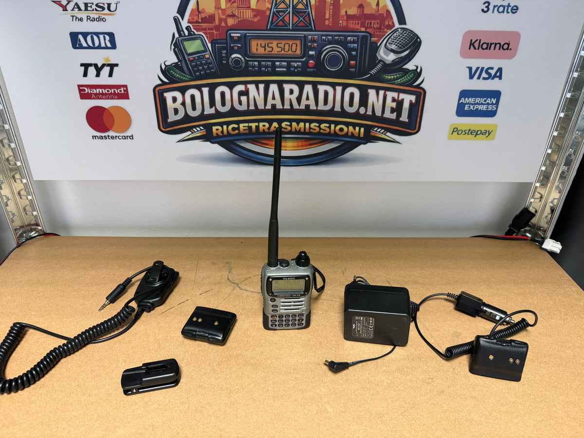 Yaesu VX7r + 2 batterie + mike + 12 volt