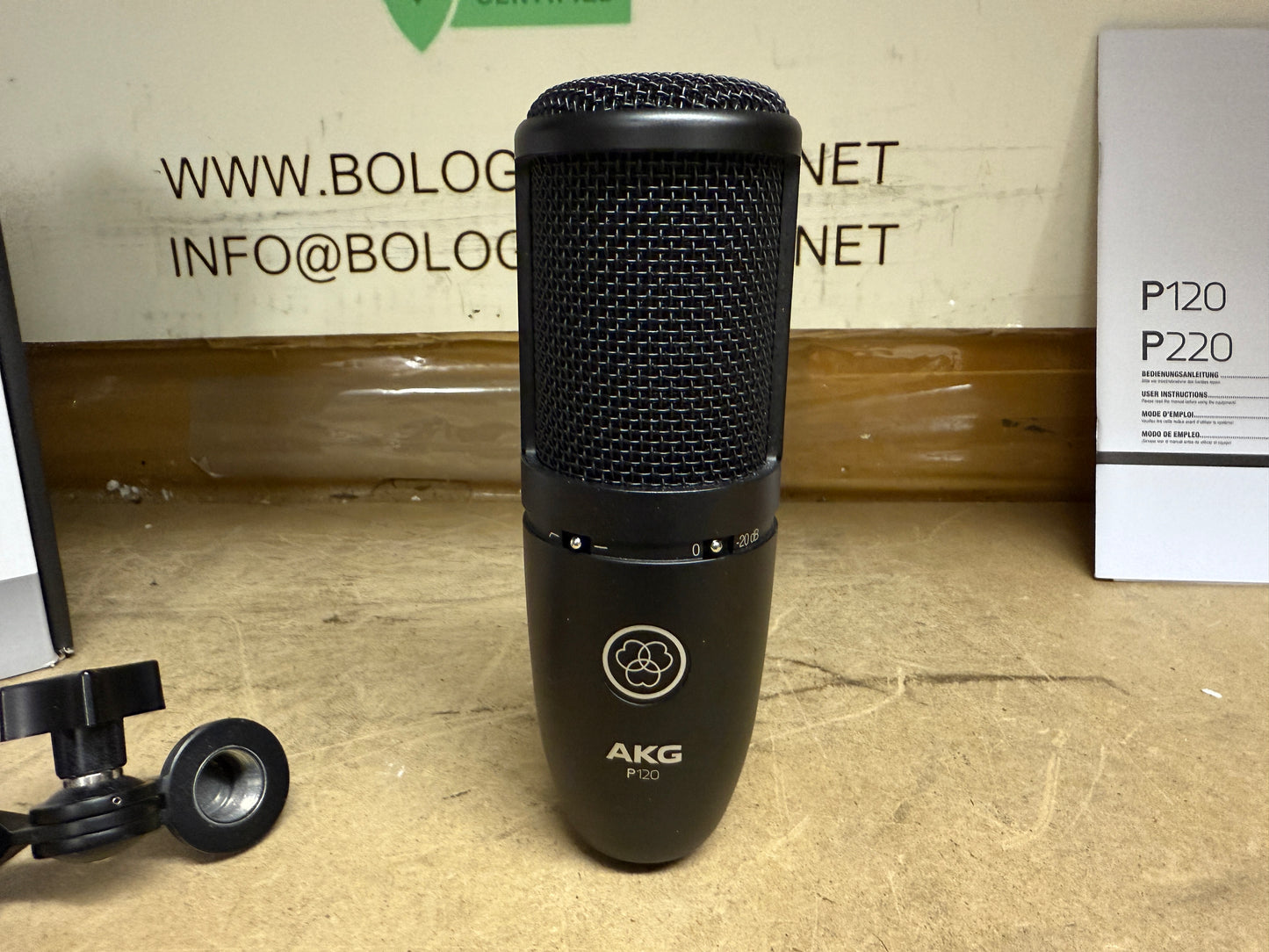AKG PERCEPTION P120 MICROFONO A CONDENSATORE A DIAFRAMMA LARGO