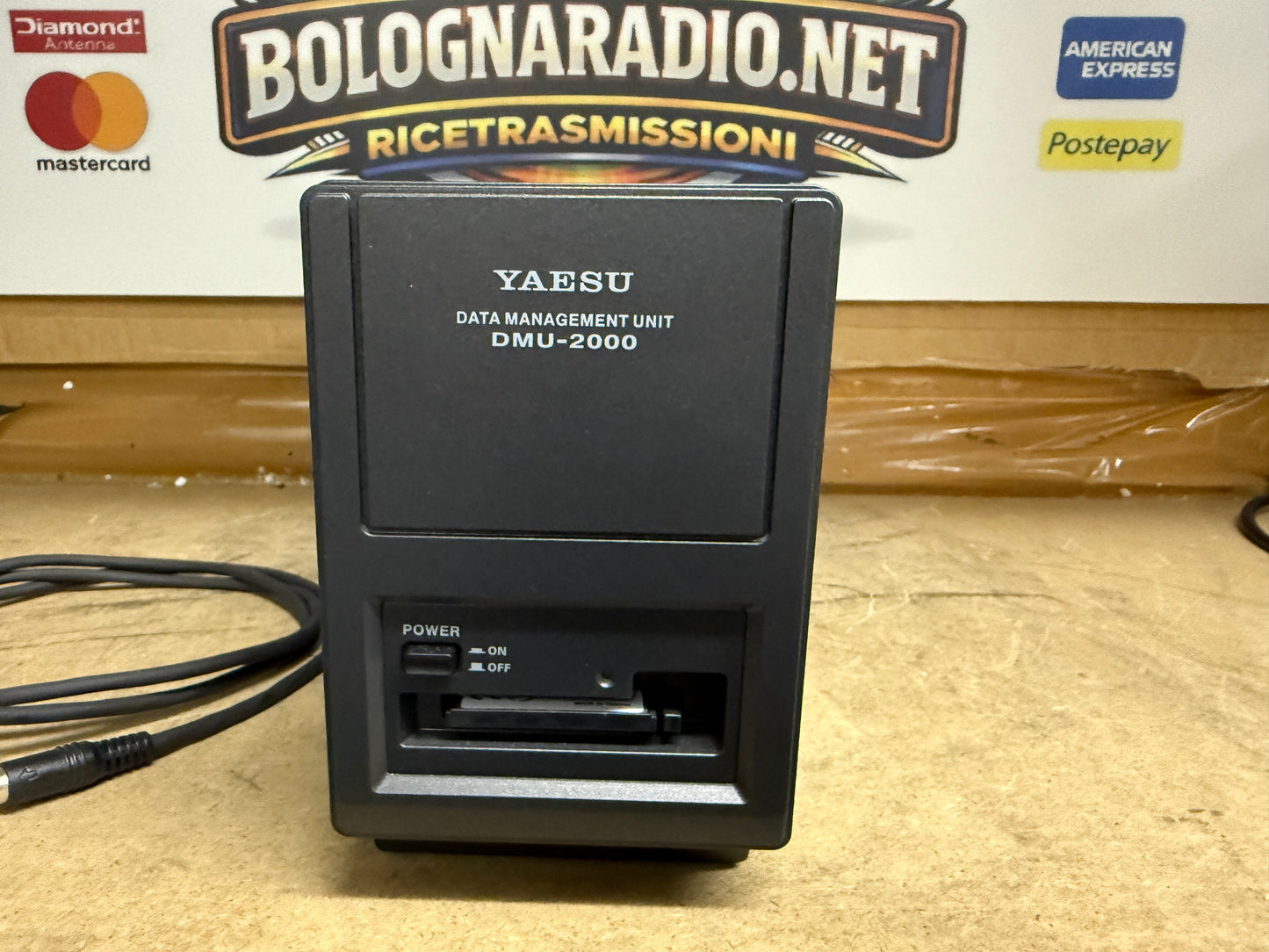 Yaesu DMU 2000 pari al nuovo imballo originale Garanzia 12 Mesi