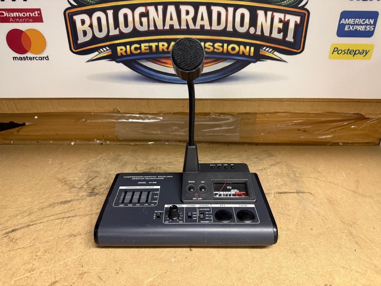 Mike AV-908  Yaesu kenwood e Icom perfetto