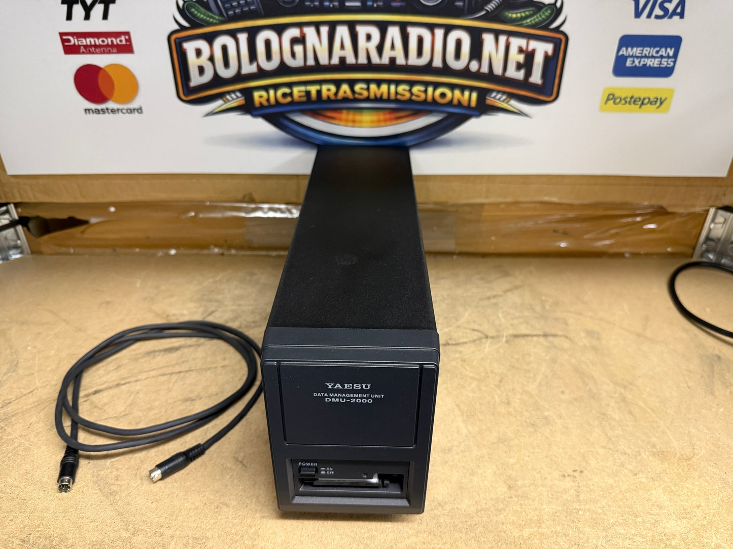 Yaesu DMU 2000 pari al nuovo imballo originale Garanzia 12 Mesi
