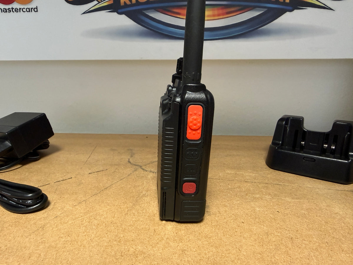 Yaesu FT 5 d + Cd41 pari al nuovo del 06/2026 full set Garanzia Ufficiale
