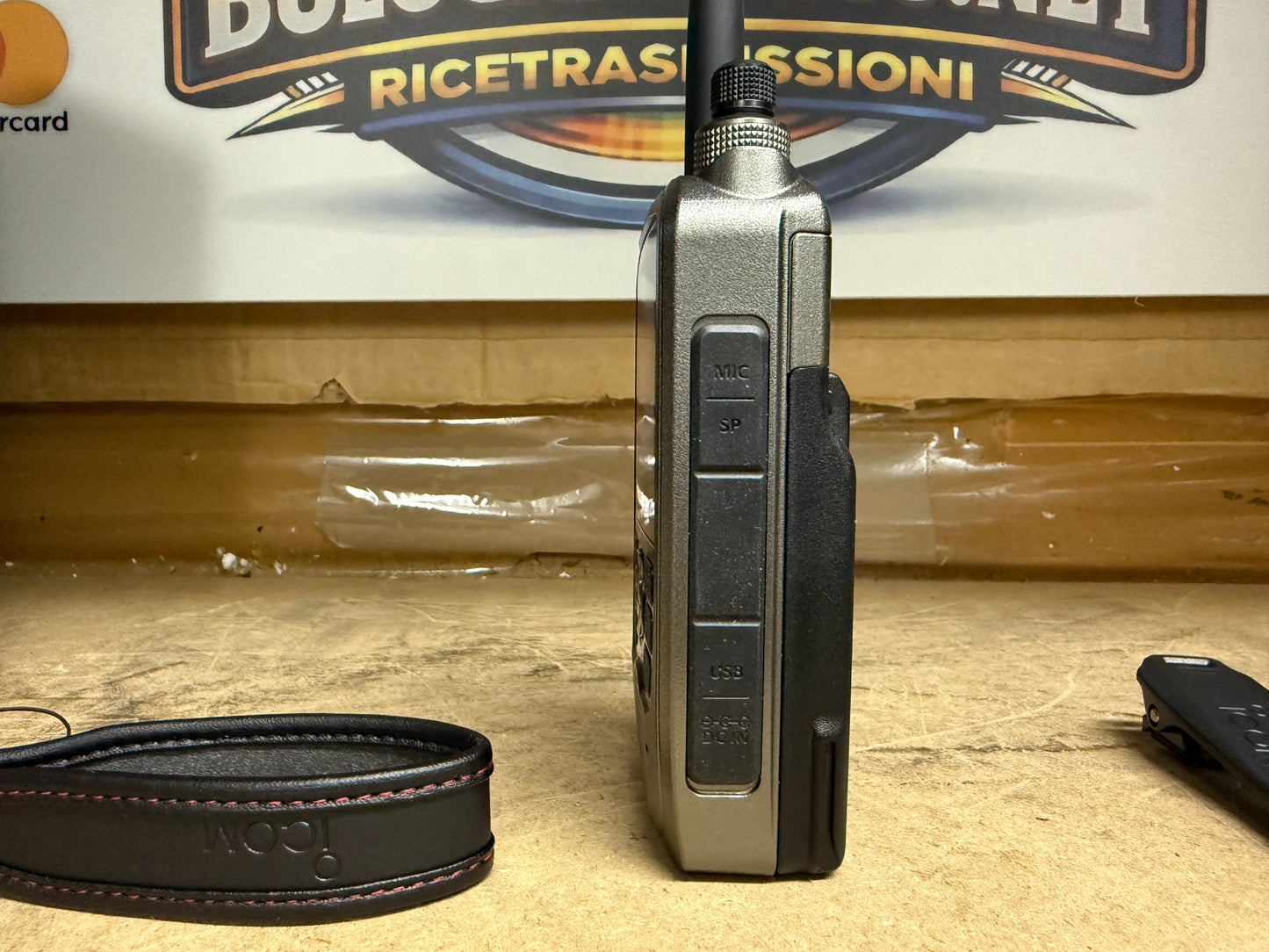 ICOM ID-52 Plus 60th Anniversary Garanzia ufficiale fino al 11/2027