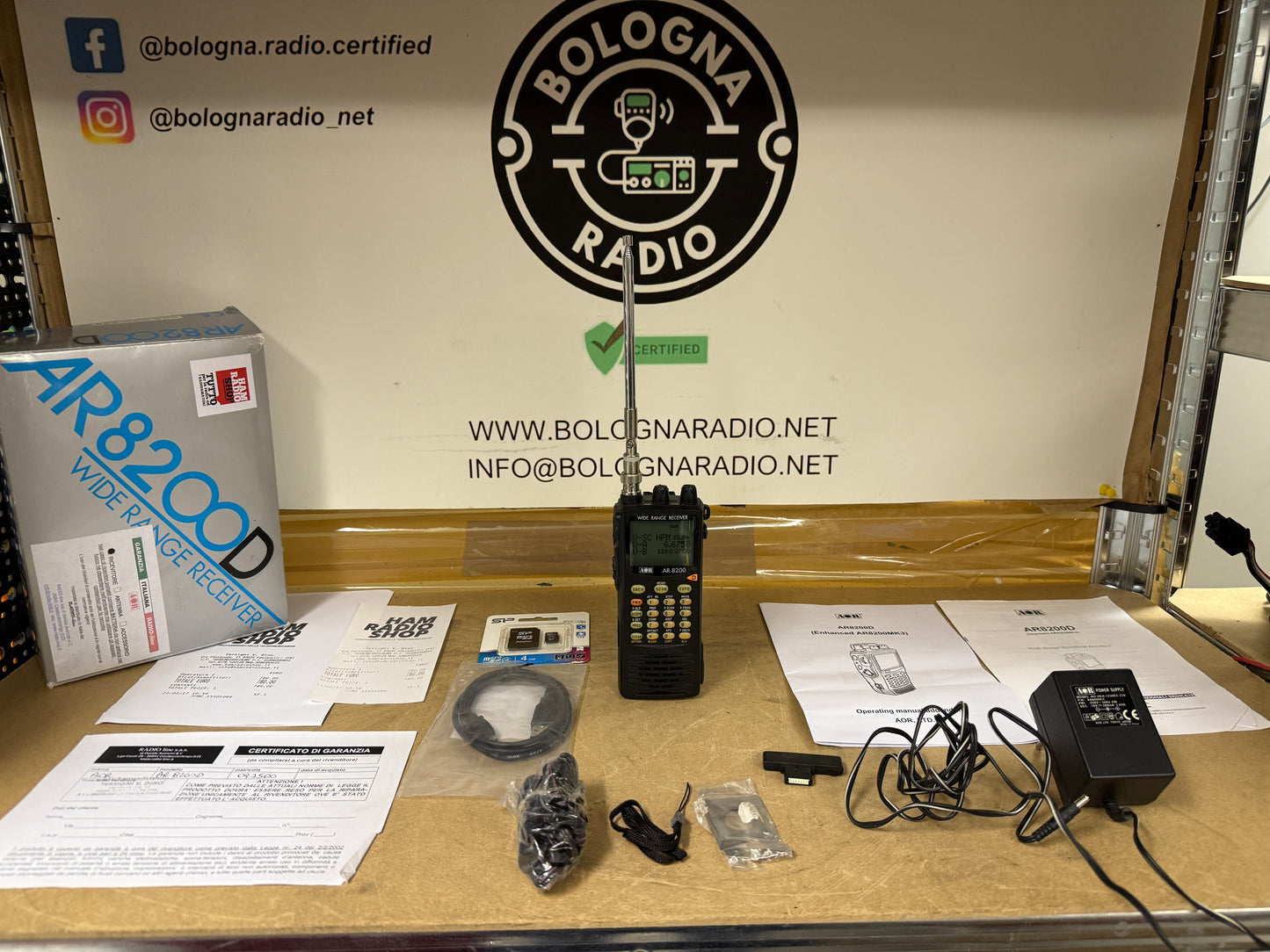 Aor ar 8200D 0.5-3000 MHz CW / LSB / USB / AM / FM / WFM / P25 final edition garanzia 12 mesi