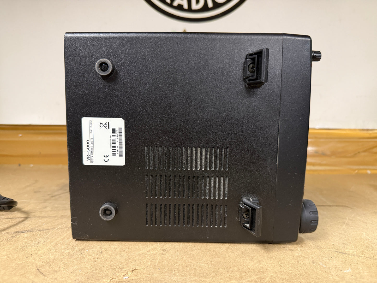 Yaesu VR 5000 pari al nuovo display OK 0 ~ 2600 MHz garanzia 12 mesi