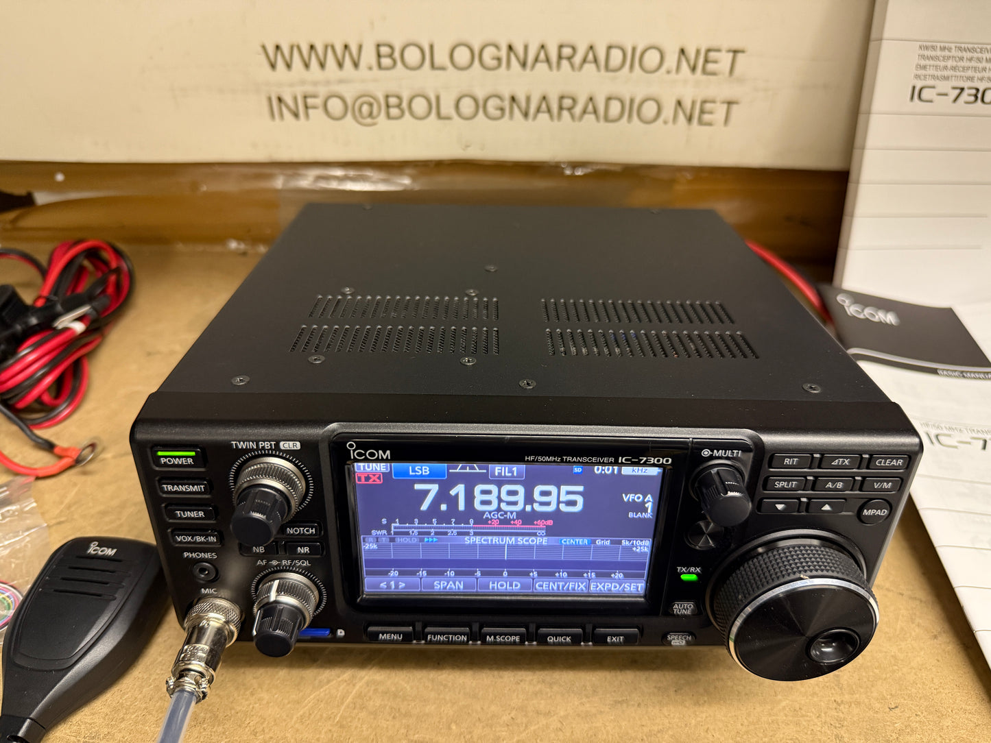 A-1 Icom ic 7300 pari al nuovo Garanzia 12 Mesi