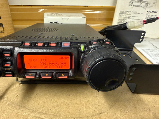 Yaesu ft 857D pari al nuovo espansa