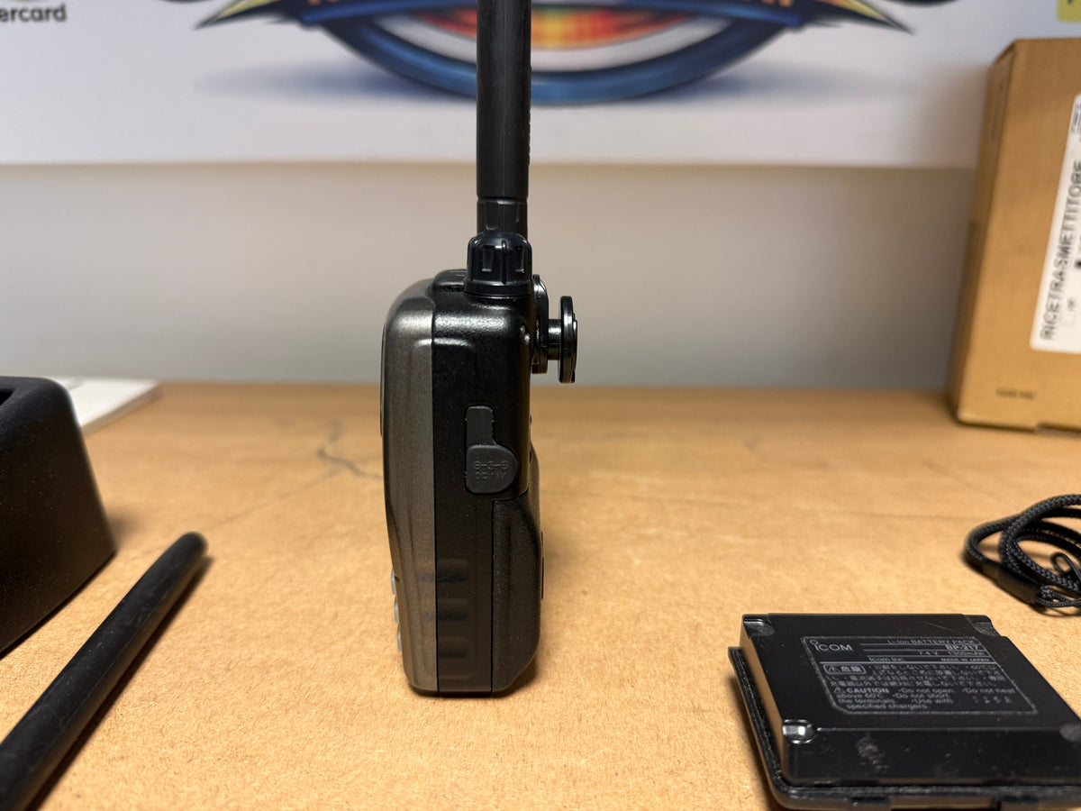 Icom ic E90 + BC139 + 2 batterie Full Set Garanzia 12 Mesi
