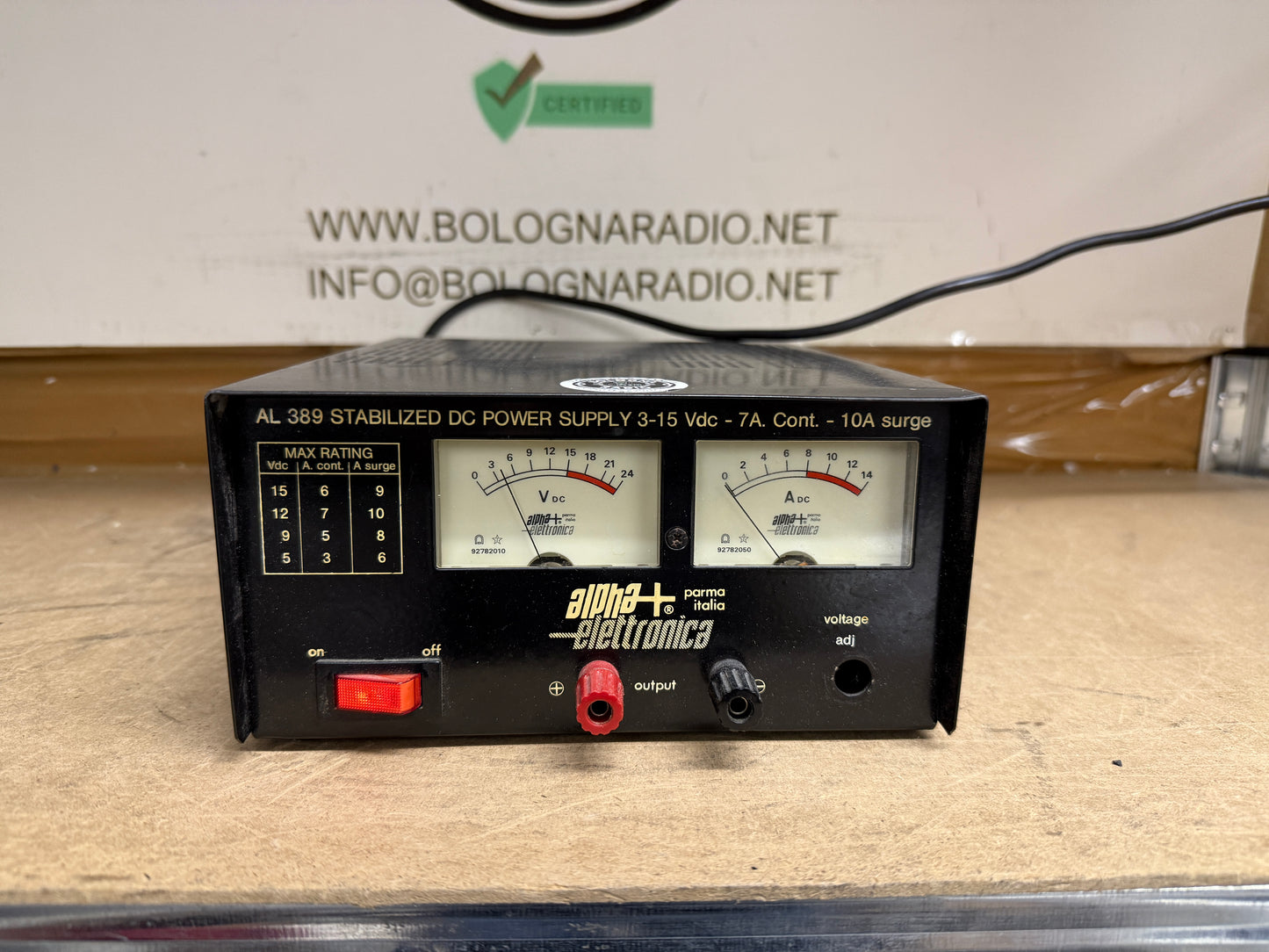 Alimentatore stabilizzato professionale DC : 3-15V - 10 Ampere