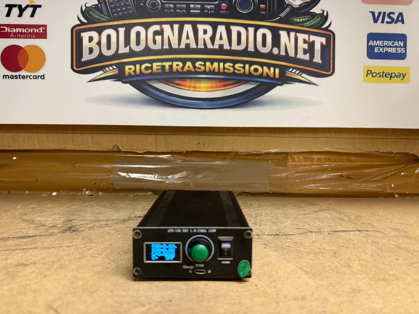Accordatore automatico d'antenna ATU-100 con display OLED