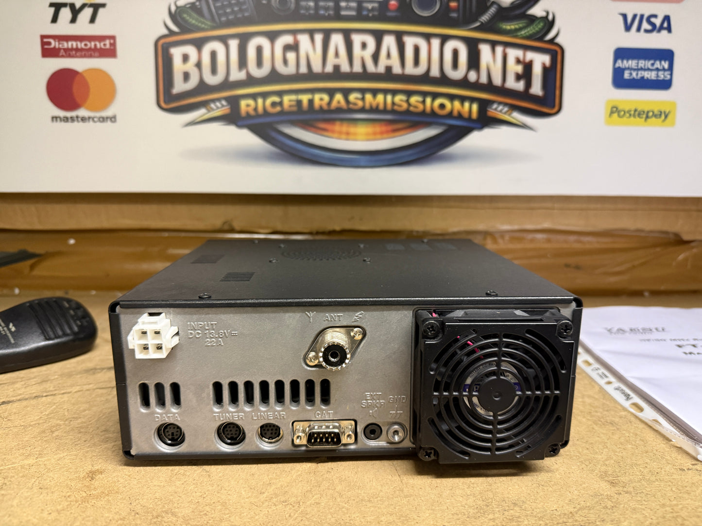 Yaesu FT 450 D full set pari al nuovo Garanzia 12 Mesi