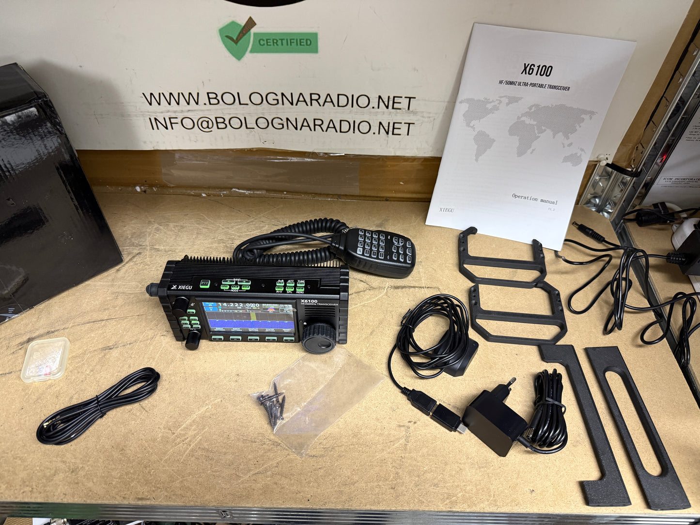 A-1 XIEGU X6100 - RTX SDR HF QRP 0.5 - 30 MHZ 10 W CON AT TUNER DSP