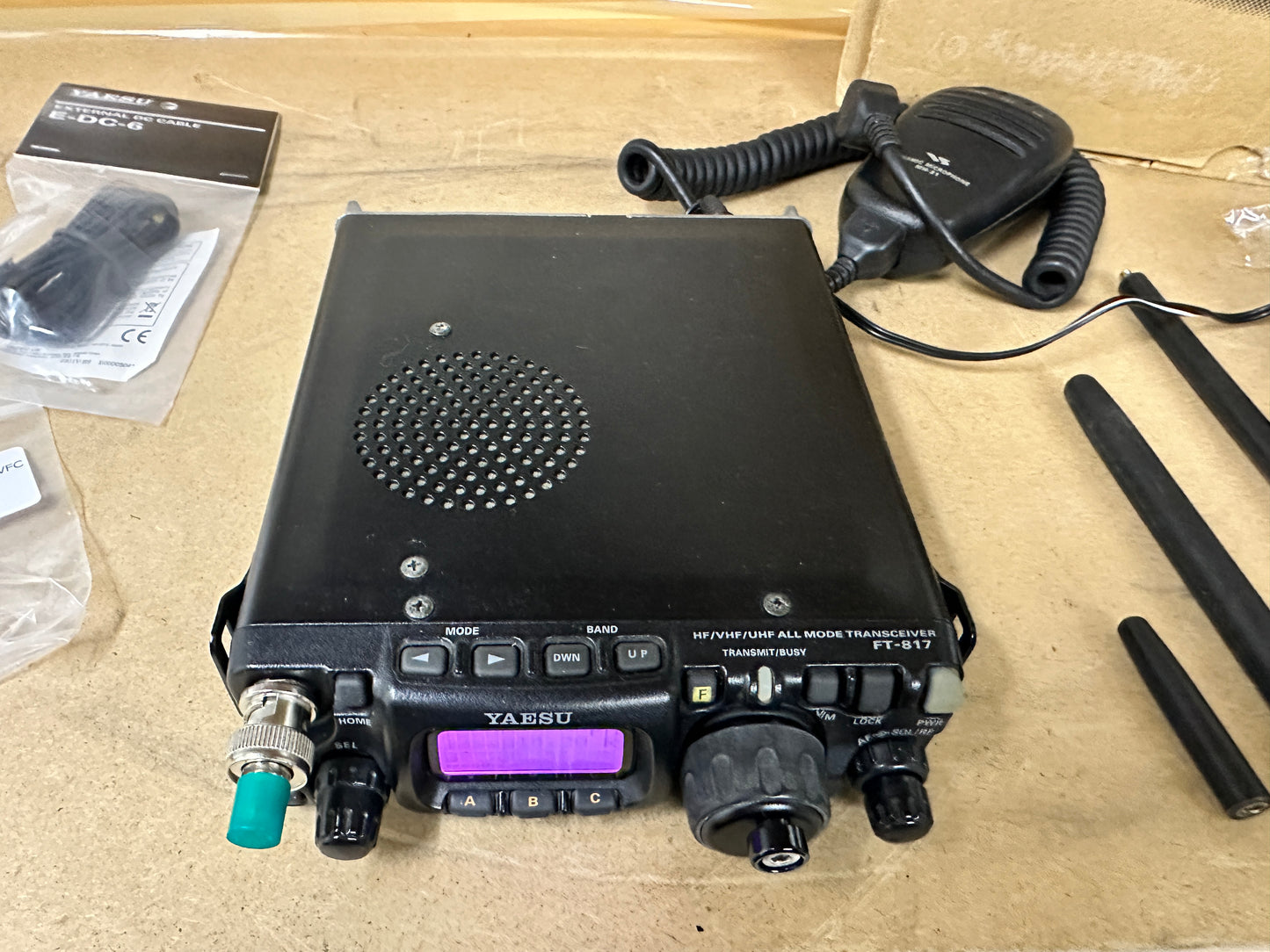 Yaesu ft 817 ND completo