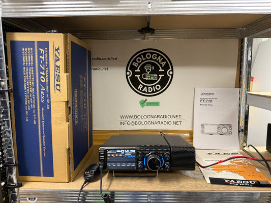 Yaesu FT-710 Aess pari al nuovo + sp40 Garanzia Ufficiale