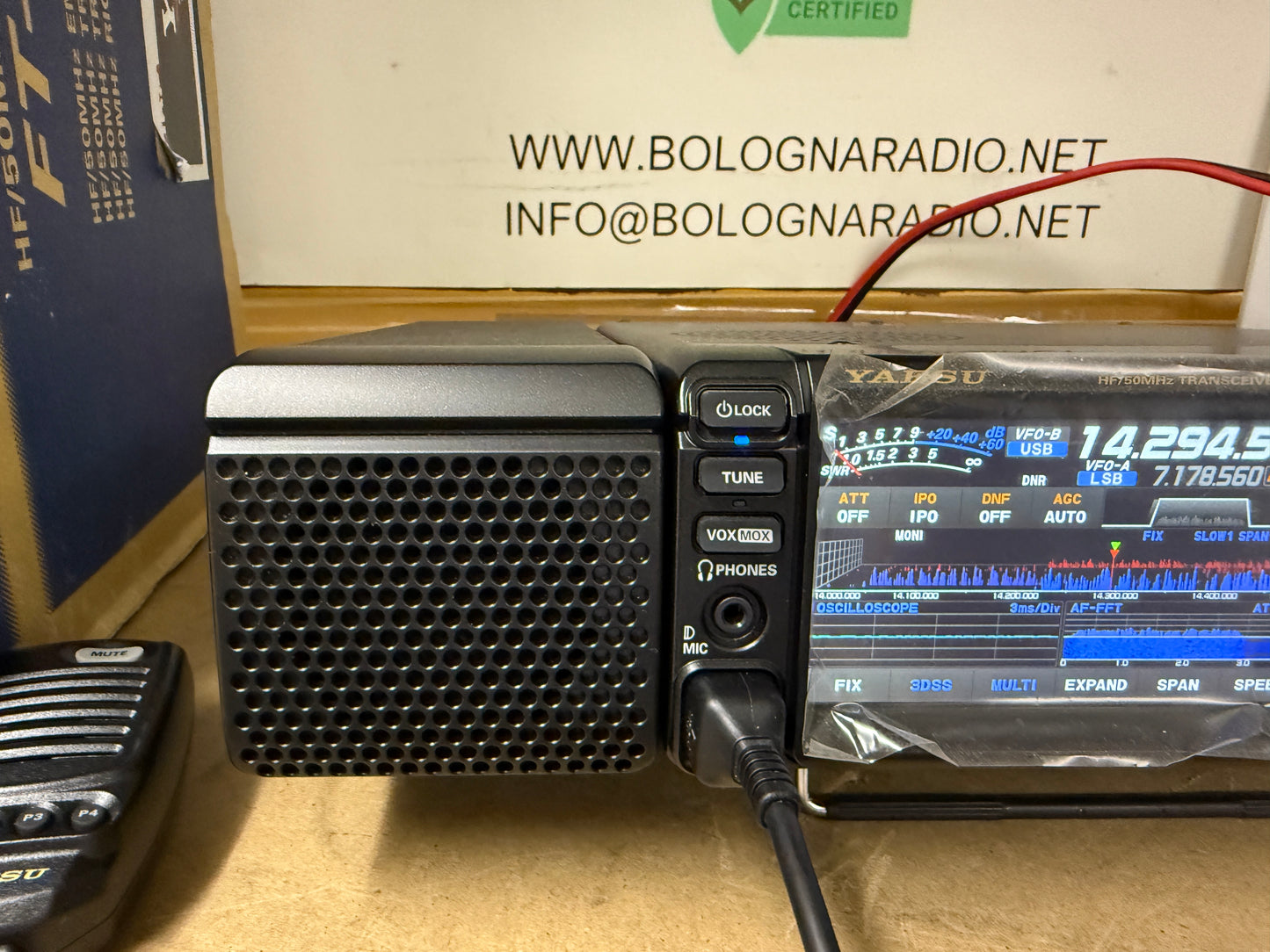 Yaesu FT-710 Aess pari al nuovo + sp40 garanzia 5 anni csyeson