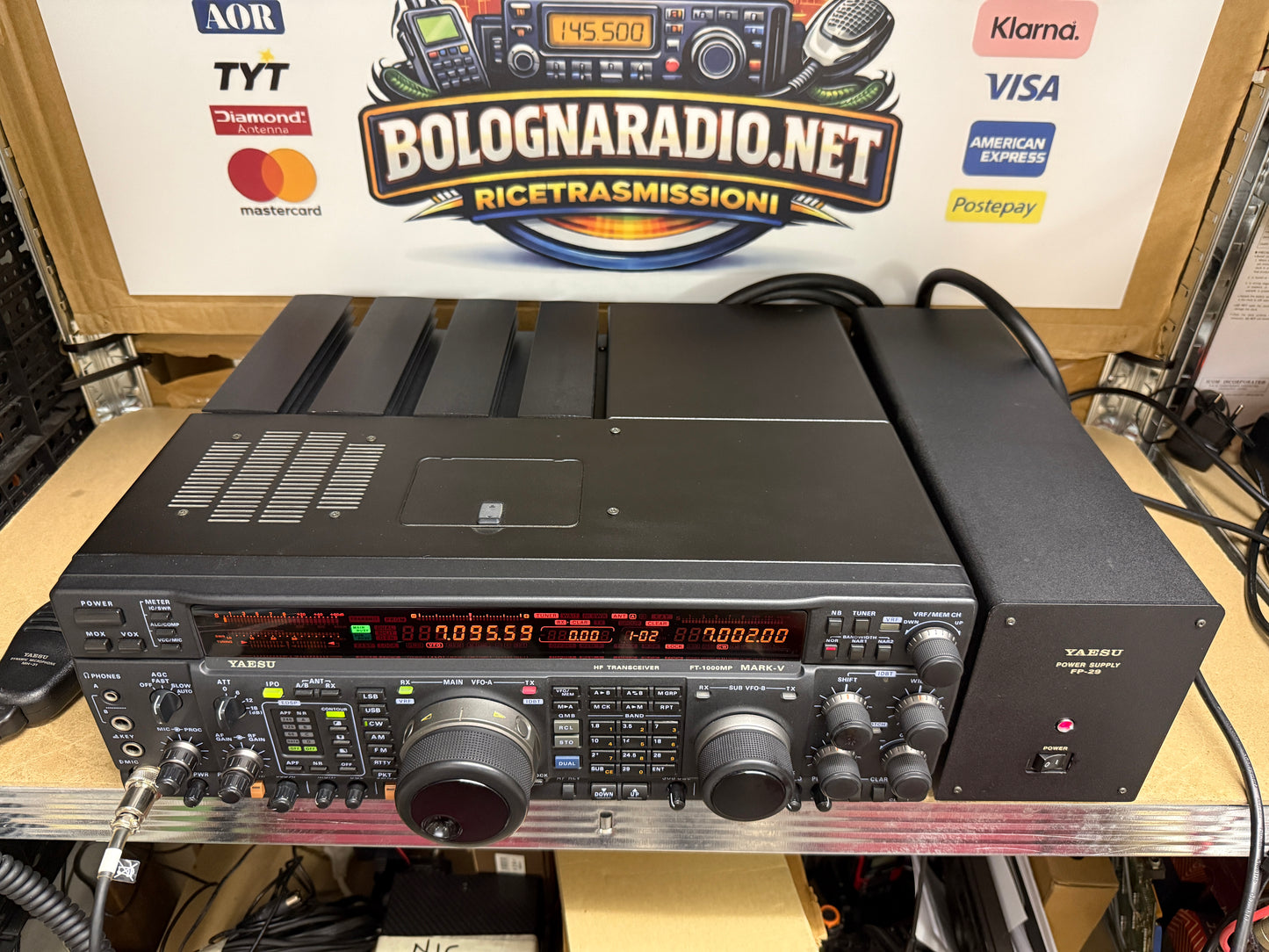 A-1 Yaesu FT 1000MP mark V Collins + tcxo 200 watt pari al nuovo + imballi