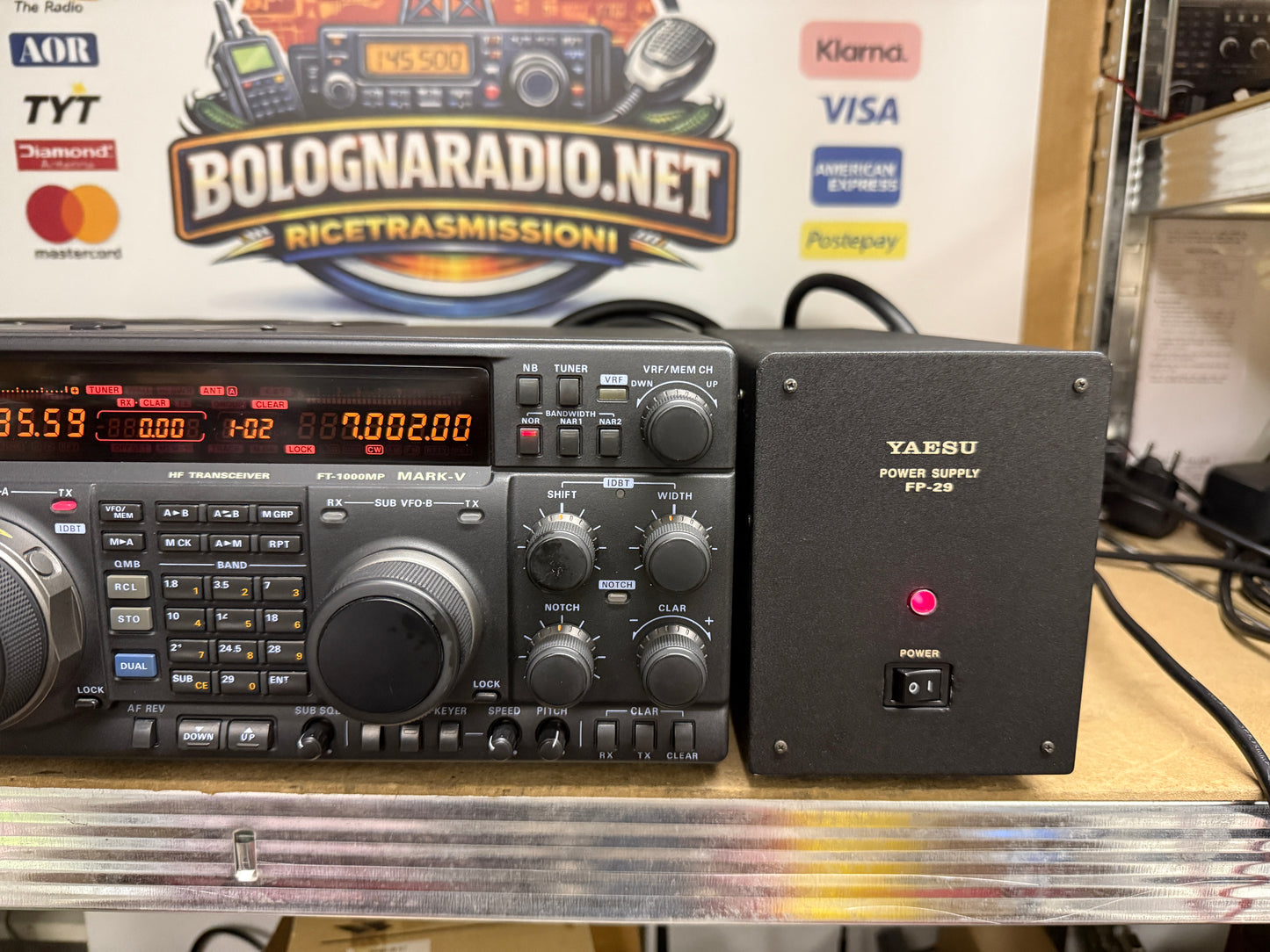 A-1 Yaesu FT 1000MP mark V Collins + tcxo 200 watt pari al nuovo + imballi