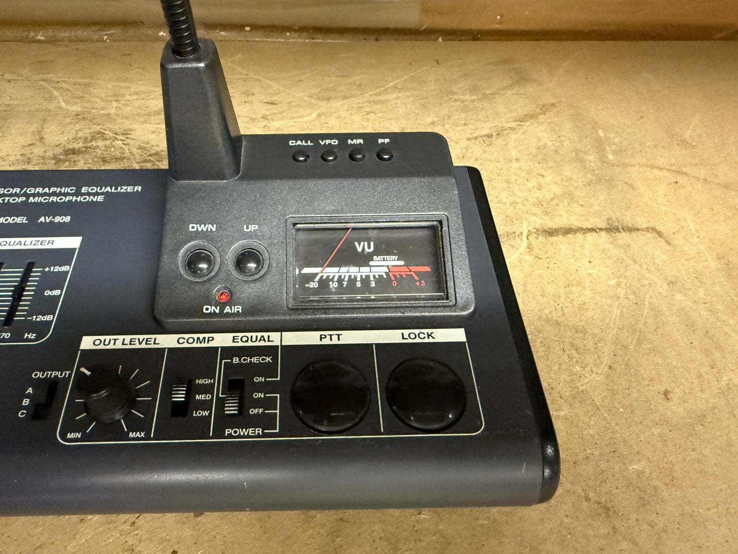 Mike AV-908  Yaesu kenwood e Icom perfetto