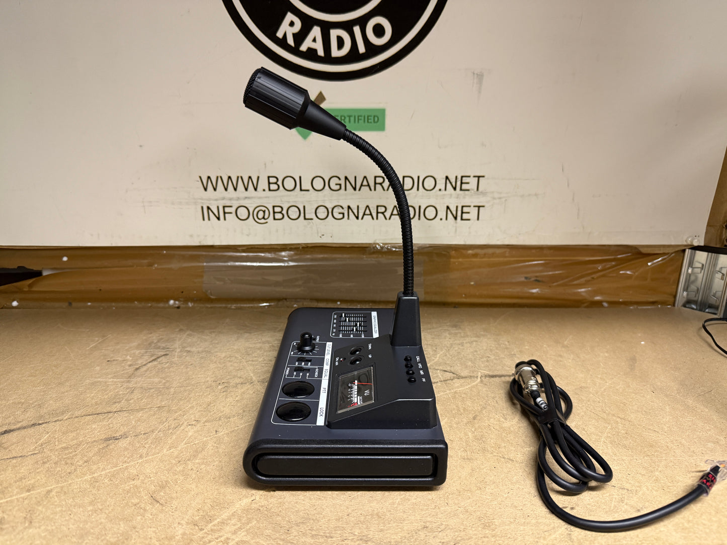 Mike proxel AV-908  Yaesu kenwood e Icom perfetto
